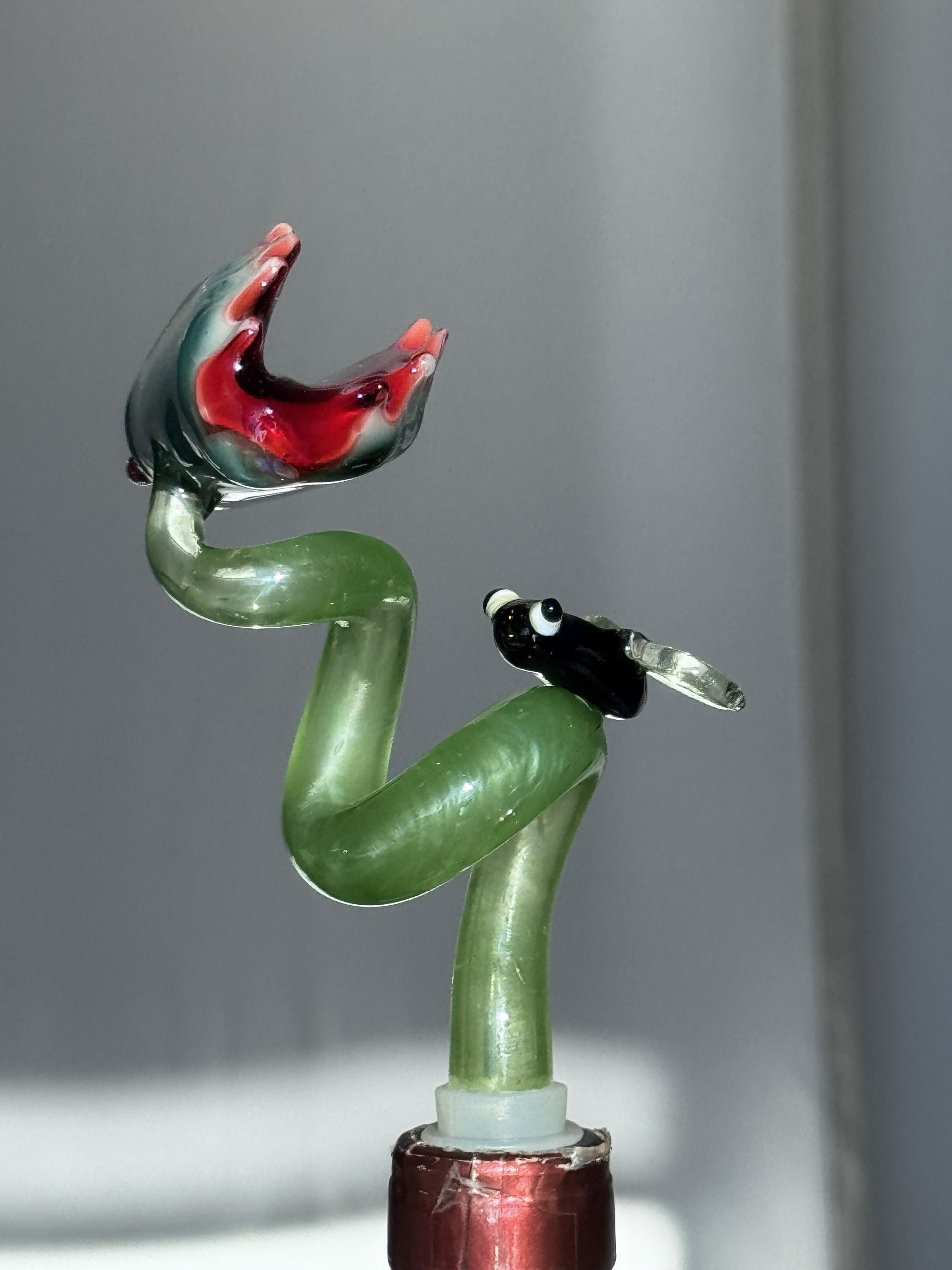 In Stock: Glow-in-the-Dark Hilarious Venus Flytrap Wine Topper - Only 1 Available!!