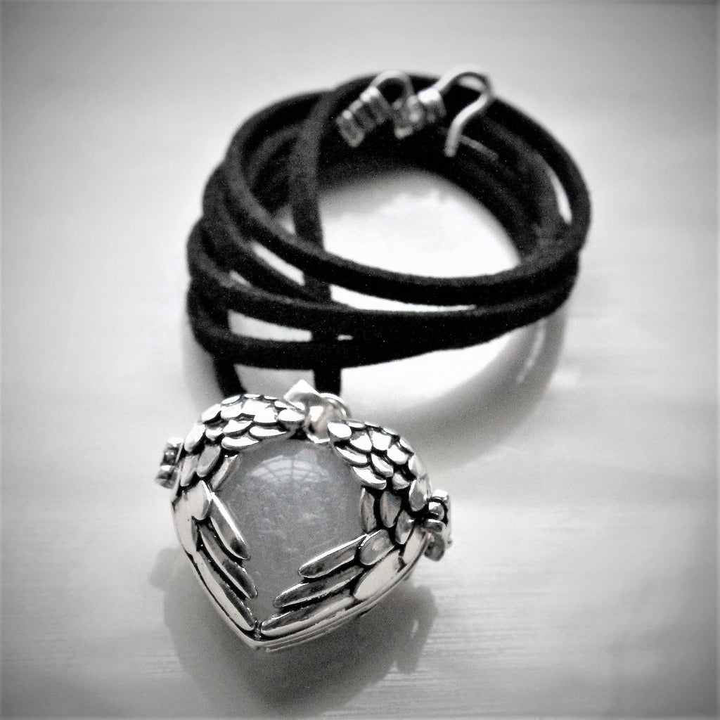 Heart Wings Memorial Locket — photo 5