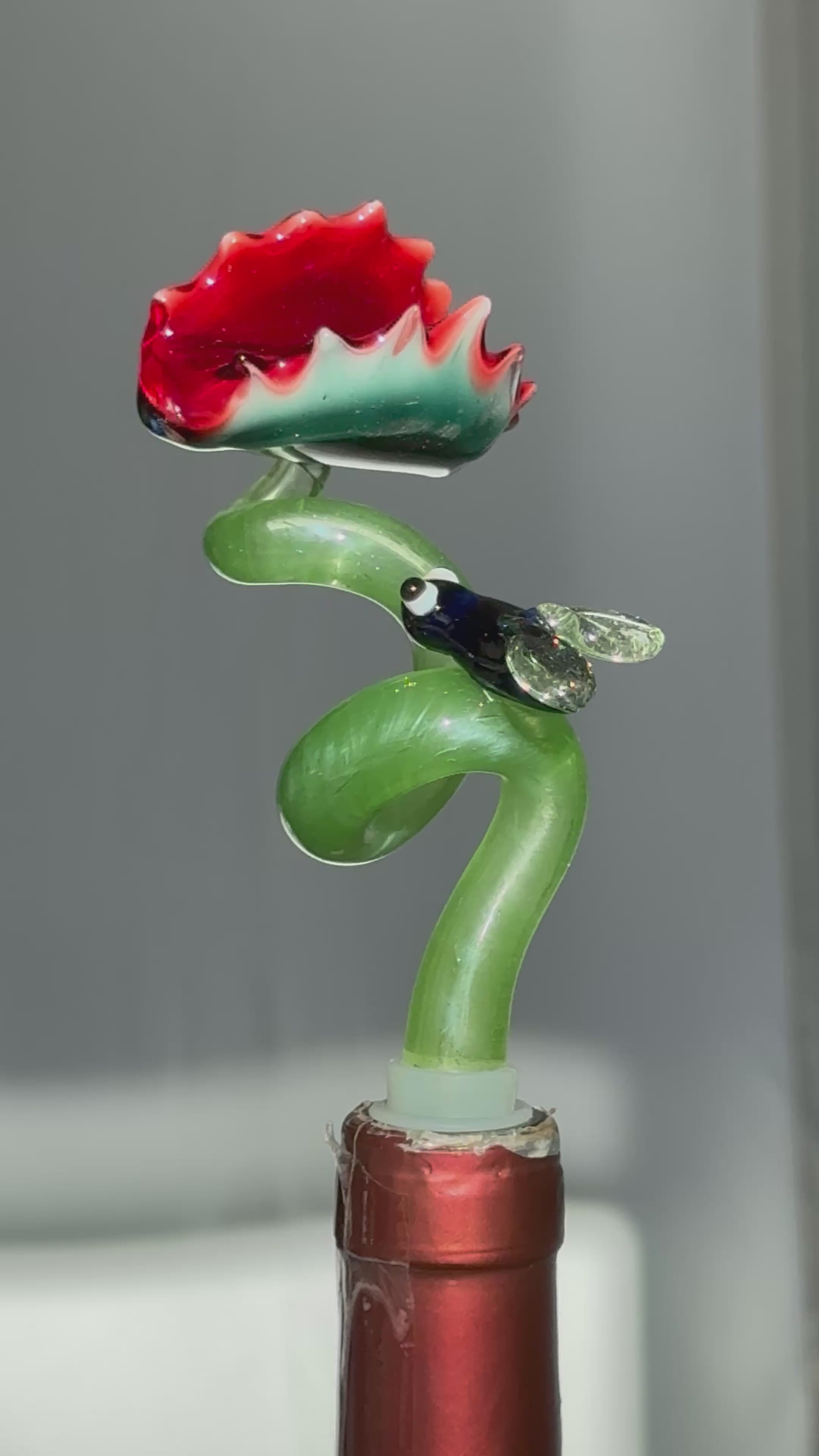 In Stock: Glow-in-the-Dark Hilarious Venus Flytrap Wine Topper - Only 1 Available!!